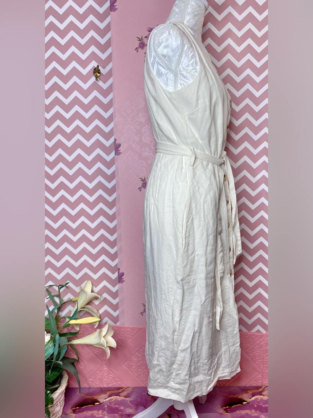 π· Birch White Linen Blend 90s Sleeveless Button-Front Midi Dress with Tie Belt π· - Picture 8 of 9